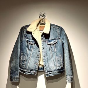 Levi’s Original Sherpa Trucker Jacket, Size S